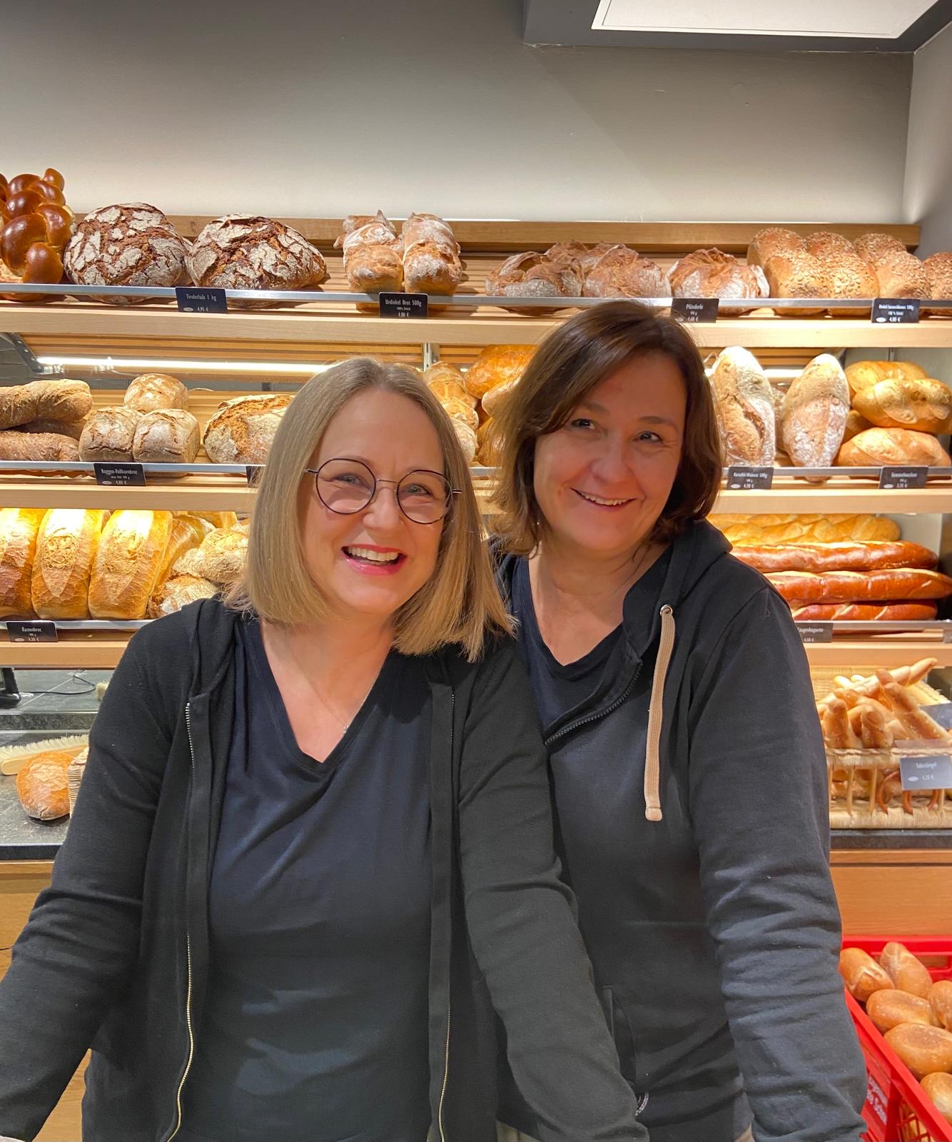 Sabine Wempe und Heike Gröfler - Vinomnacenter Rankweil